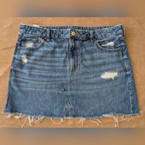 American Eagle Super High Rise Denim Mini Skirt! Size 18!